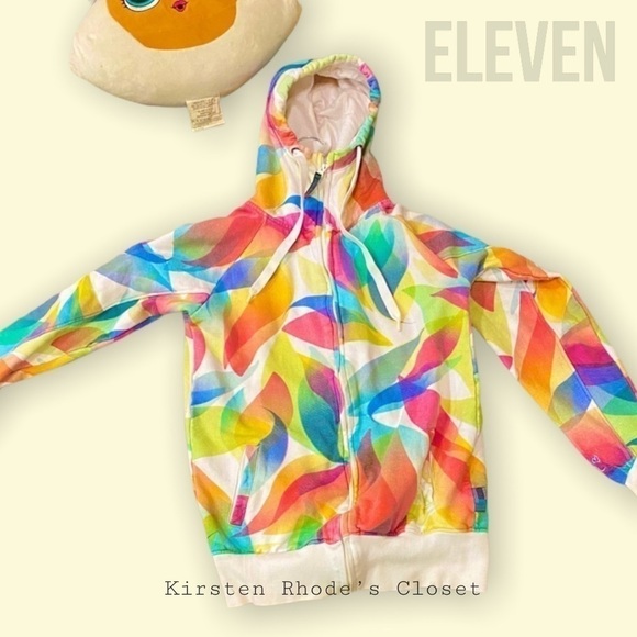 Elven Tops - Elven snowboarding hoodie size XS. Barely worn​​​